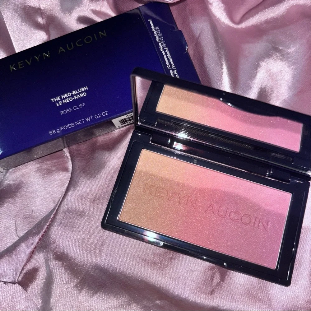 NIB Kevyn Aucoin Rose Cliff Blush Peach to Pink Gradient💝